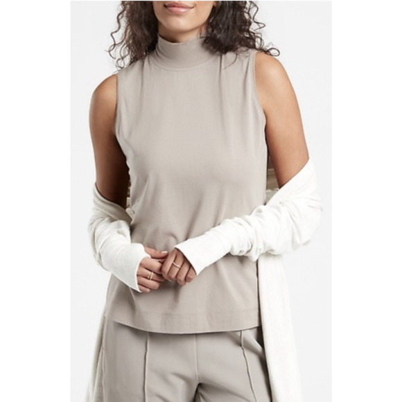 Athleta Tops - Athleta Outbound Tank Top Womens Size Large